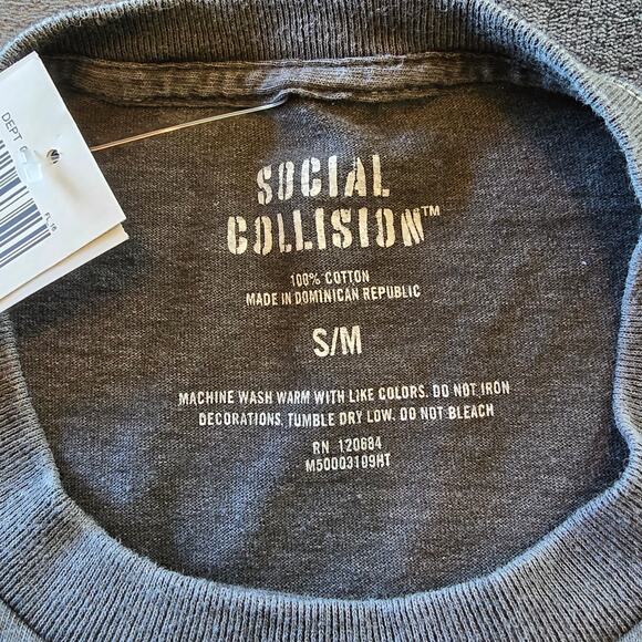 NWT Unisex Social Collision Oversized Black Darkness Graphic Tee Size S - Picture 7 of 7